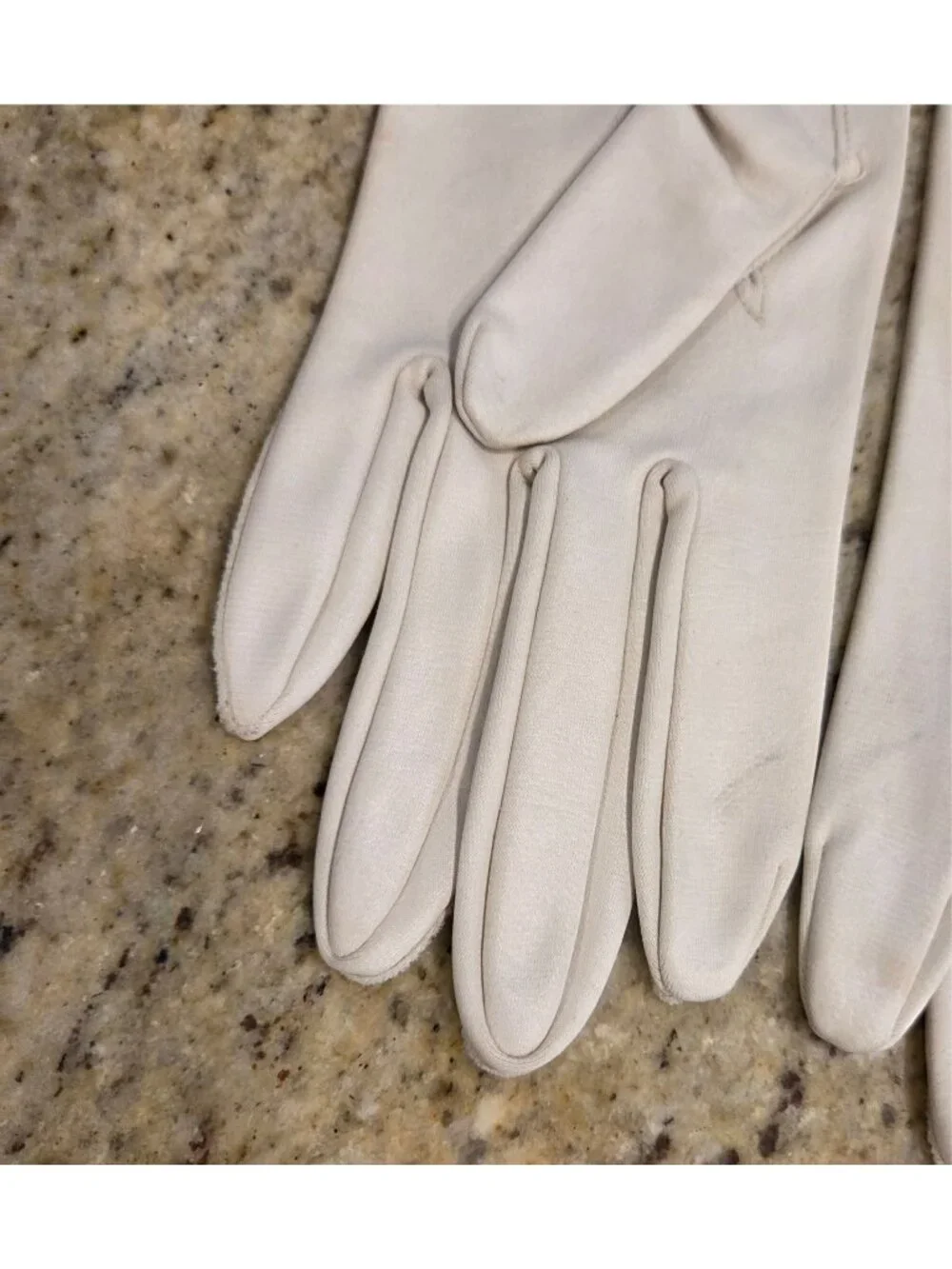 Vintage Womens Size M/L 7.5 Beige Nylon Formal Short Gloves